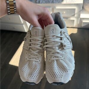 White On Cloudswift 4